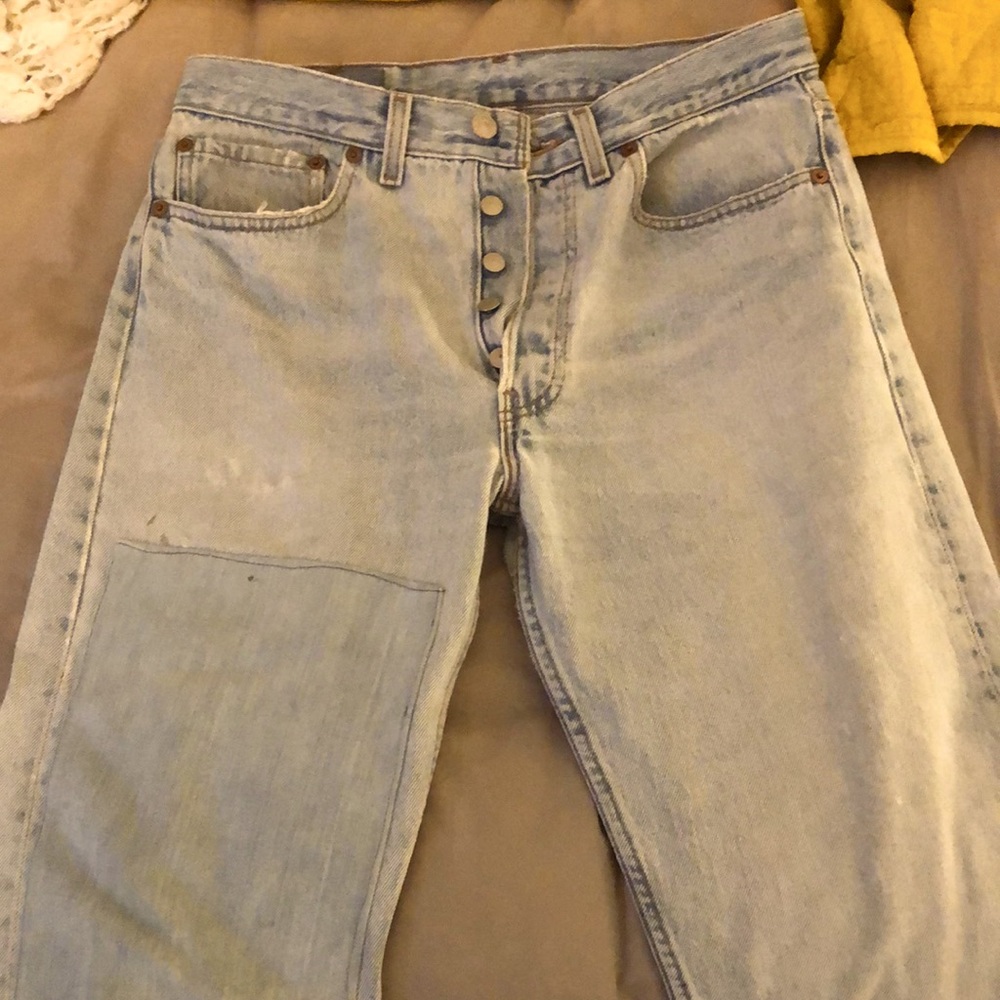 VINTAGE DISTRESSED AND PATCHED LEVI 501’s
